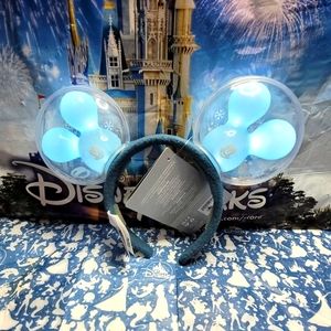 NWT Mickey Mouse Snowman Balloon Light-Up Ear Headband for Adults
